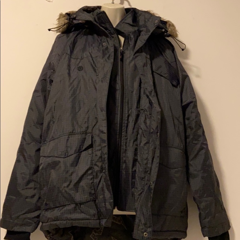 Ski or snowboard element coat